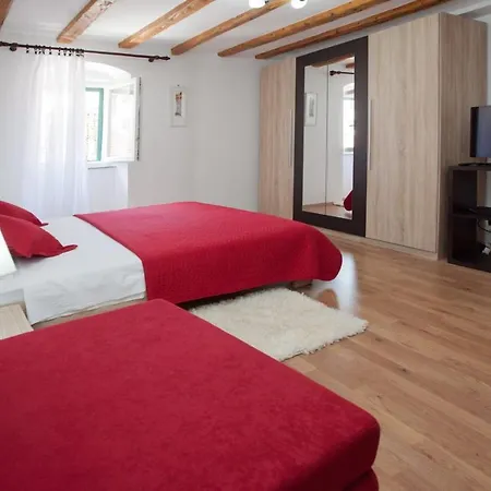 Apartment Old Town *
